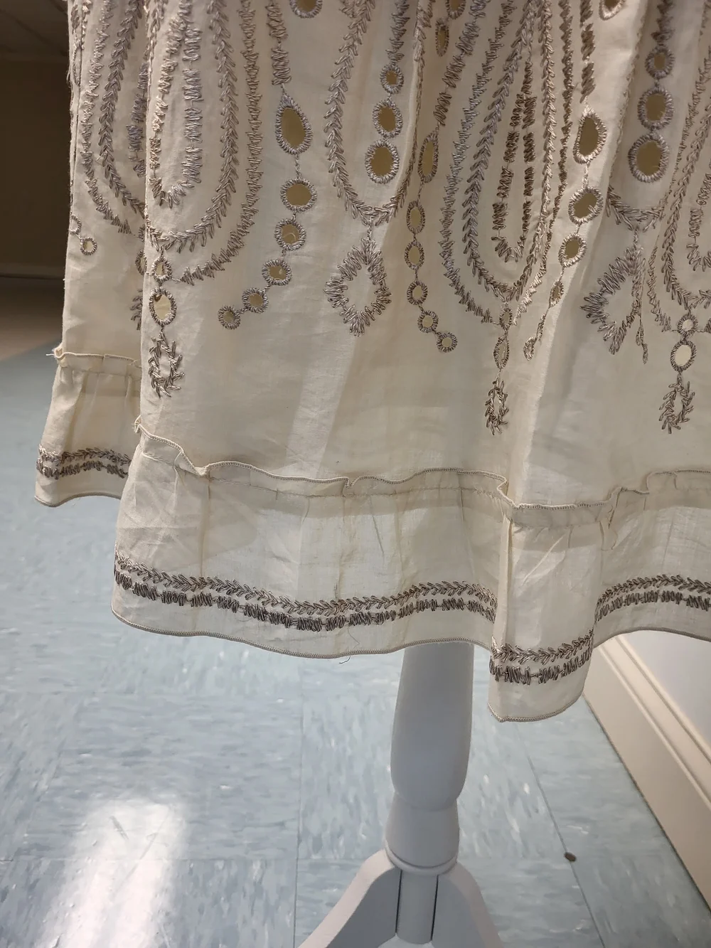 Talbots Bohemian Cream Embroidered Midi Skirt - Picture 4 of 13